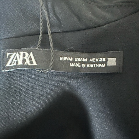 ZARA Shoulder pad Top - Picture 5 of 6